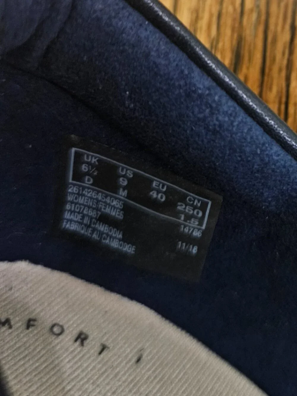 Women's Elaina Ruby Slip On - Ultimate Comfort Collection - Size 9M - Navy